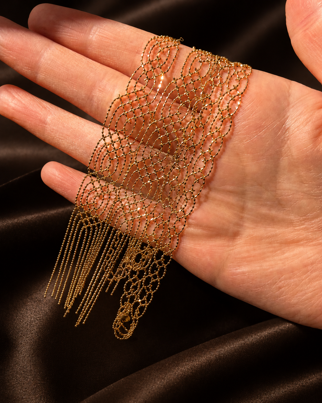 Gold Lace Sautoir Necklace in 18K Gold