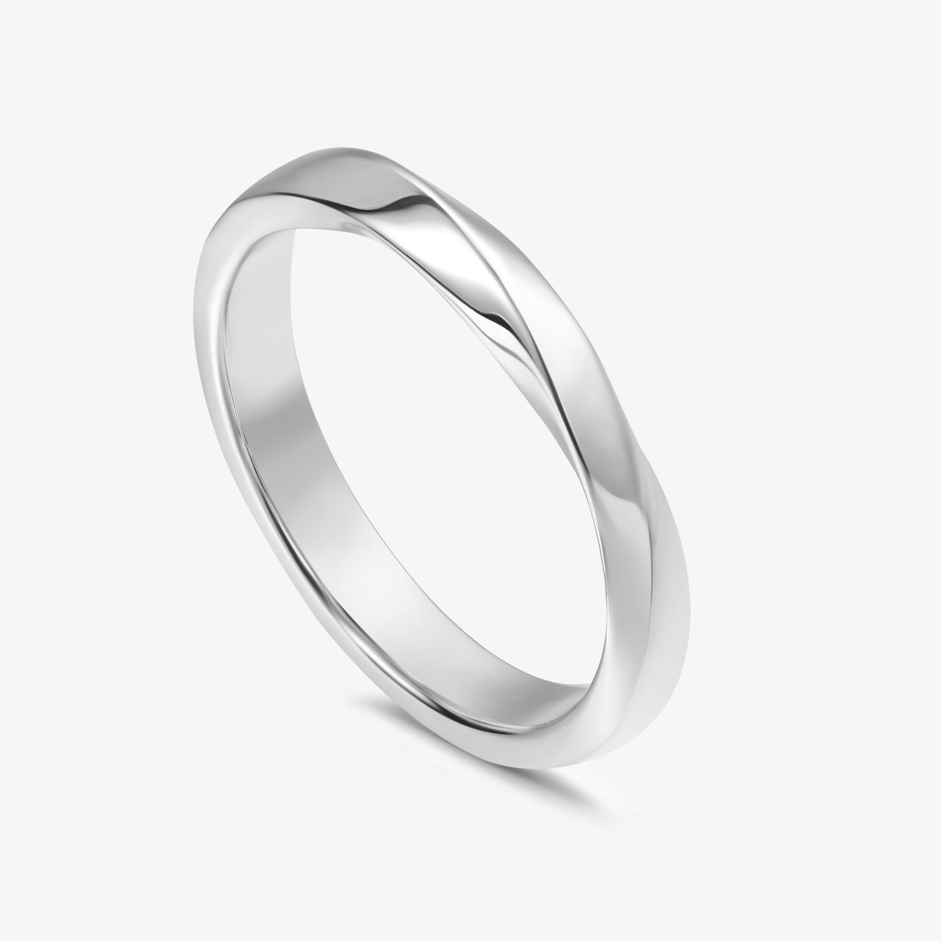 Infinite Band Ring in 18k Gold