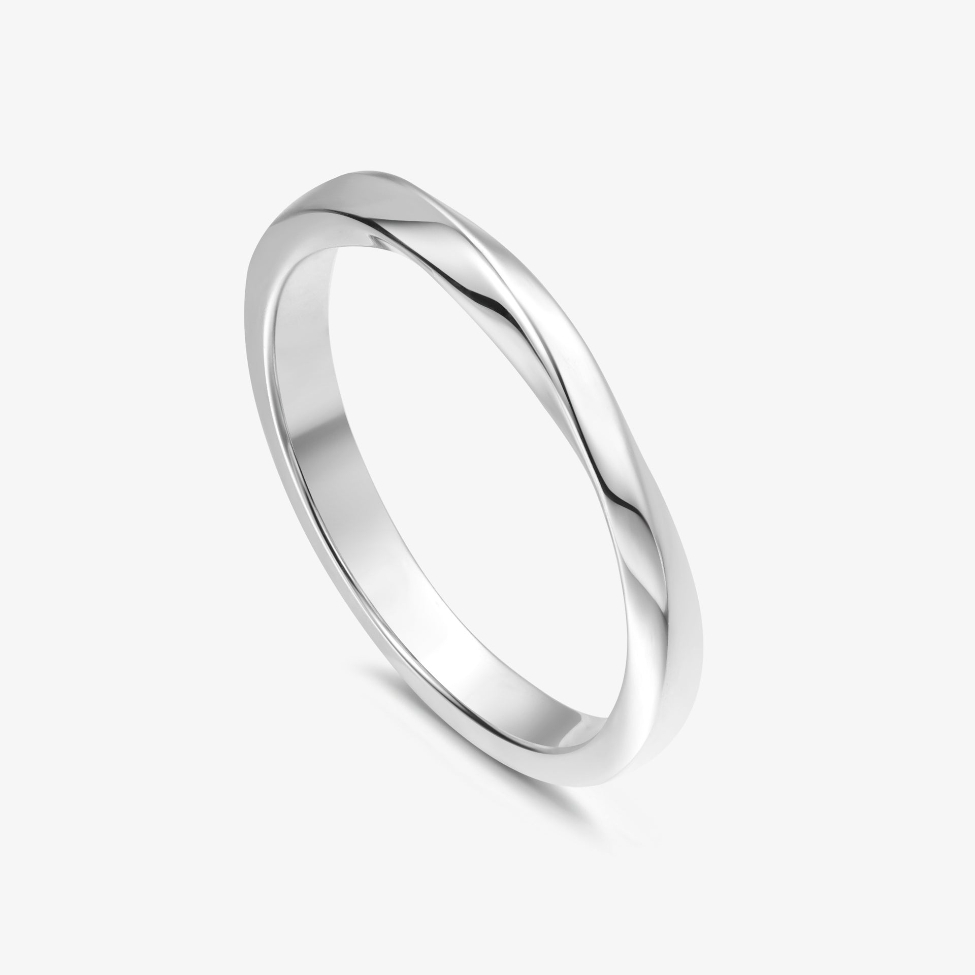 Infinite Band Ring in 18k Gold