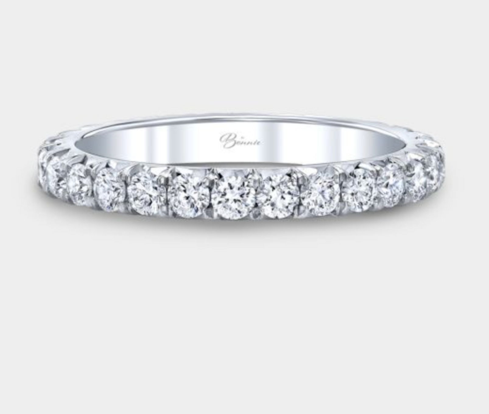 Frida Eternity Band in 18k Gold with a Half-circle of Lab Diamonds (2.7mm)